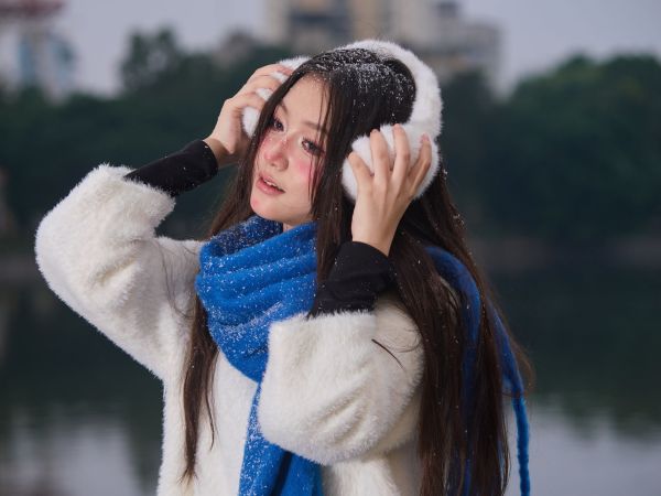 Cache oreille femme : élégance et chaleur pour l'hiver